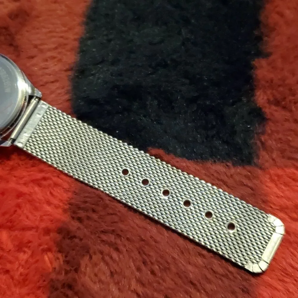 AWC Accutime Mens Classic Silver‎ Mesh Band Watch Black Dial 45mm Case Works